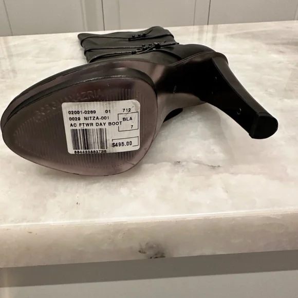 Boots - Picture 2 of 5